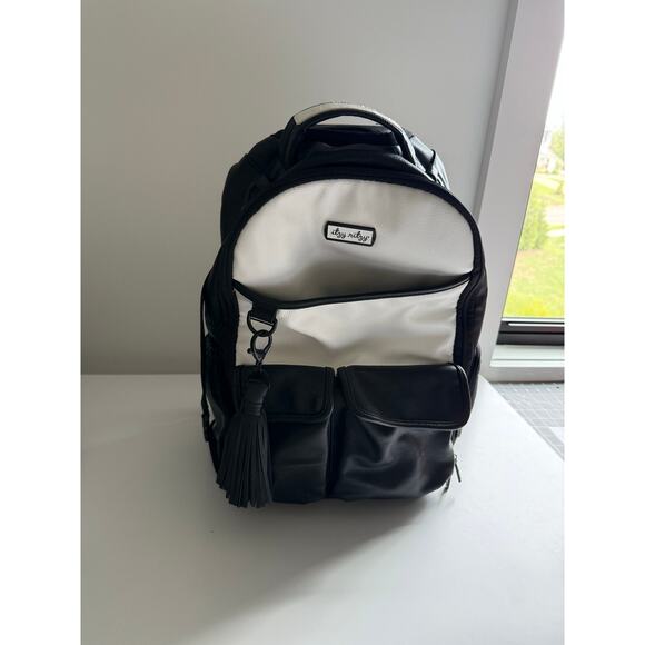$200 Itzy Ritzy Diaper Backpack - Black White - Picture 2 of 11